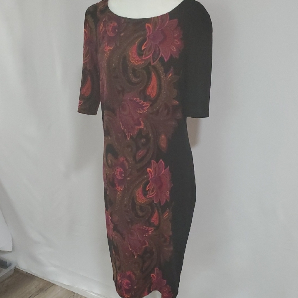 Chic Black and Red Paisley Midi Dress